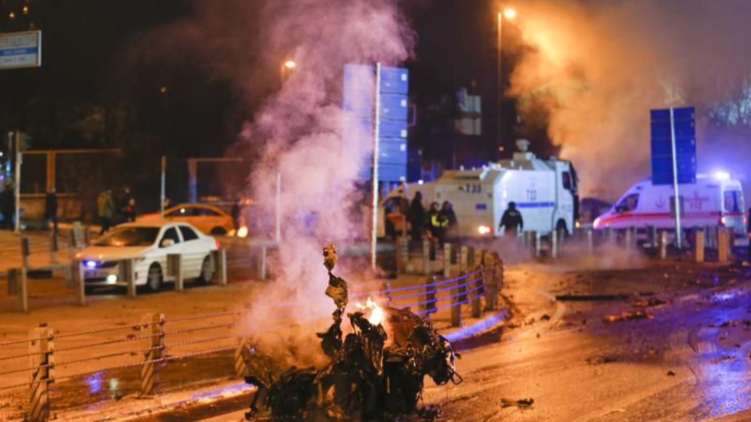 Turquie : Deuil national après le double attentat à Istanbul qui a fait 38 morts