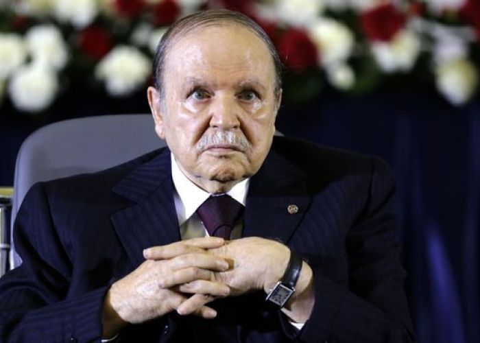 Le président Bouteflika à appelle la mise en place de l’autorité de régulation de la presse écrite