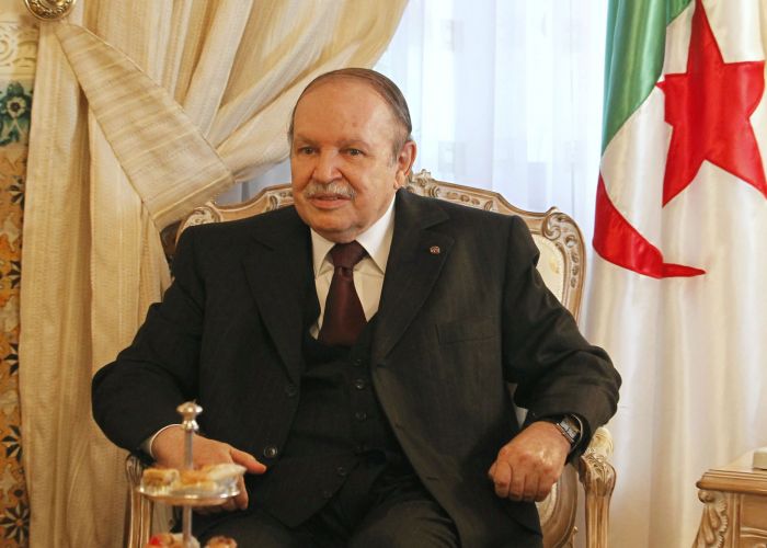 Législatives : le président Bouteflika signe les décrets portant nomination des membres de la HIISE