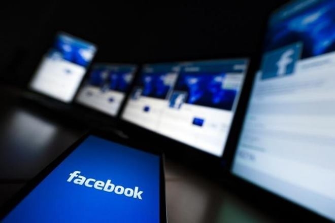 Fausses infos : Facebook va travailler avec les journalistes