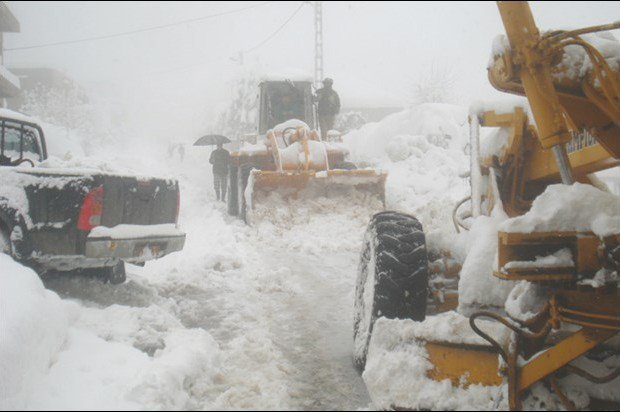 Des routes bloquées par la neige dans des wilayas du Centre et de l'Est du pays