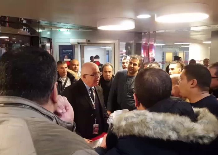 Paris CDG: Bloqués, des passagers du vol 1003 d’Air Algérie bloquent à leur tour le vol AH 1215 