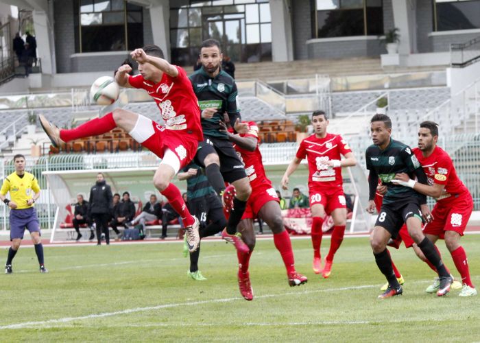 Ligue 1 (Mise à jour) : Le CRB bat le CS Constantine 2-1 et fait un pas de plus vers le maintien (Vidéo)