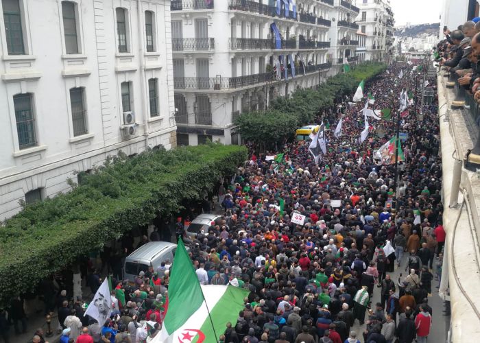 Mouvement populaire : Le 44e vendredi de mobilisation (Vidéos)