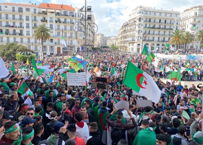  Après la présidentielle du 12 décembre : le Hirak face au défi de la structuration et de l’incarnation