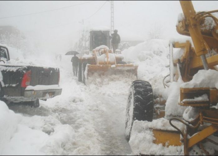 Premières chutes de neige : des axes routiers bloqués dans plusieurs régions du pays