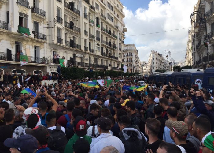 37e Vendredi de mobilisation populaire : Marée humaine à Alger pour ce 1er novembre (Vidéo)