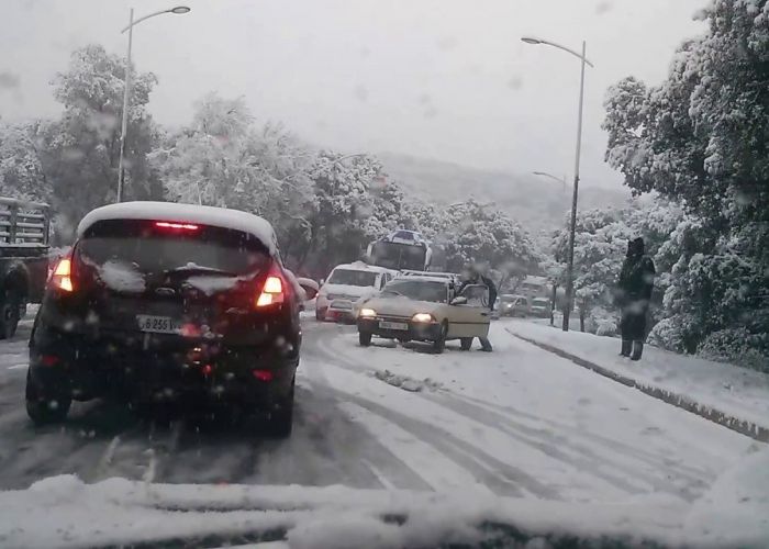 Intempéries : Plusieurs tronçons routiers bloqués par la neige 