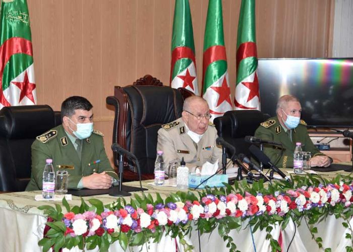 MDN : Saïd Chanegriha installe le nouveau commandant de la gendarmerie nationale, le général Noureddine Gouassemia