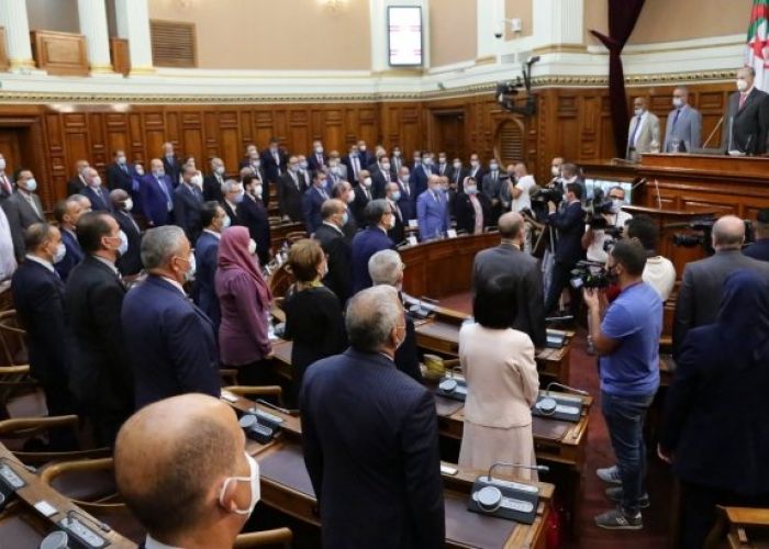 Les membres du Conseil de la Nation votent à l'unanimité le projet de révision constitutionnelle 