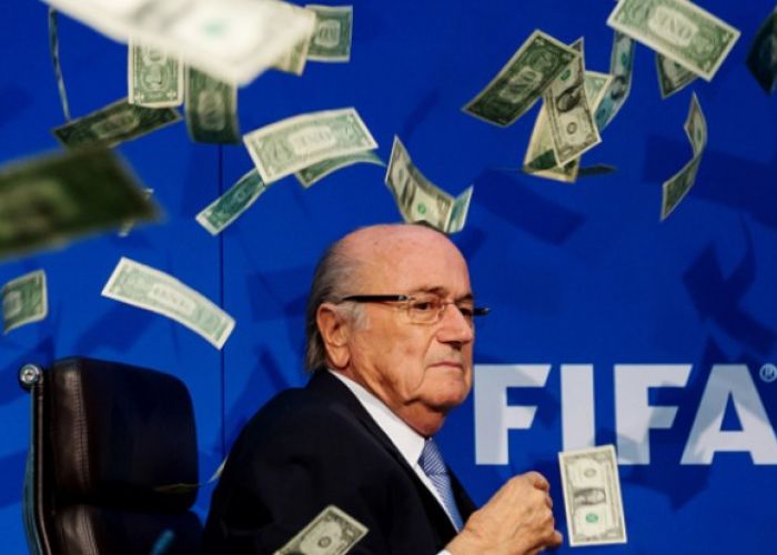  Il confesse « une intervention politique à haut niveau » : Blatter suggère de retirer la coupe du monde 2022 au Qatar