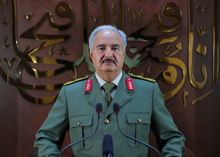 Libye : Le maréchal Khalifa Haftar annonce le transfert du pouvoir à l’armée (Vidéo)