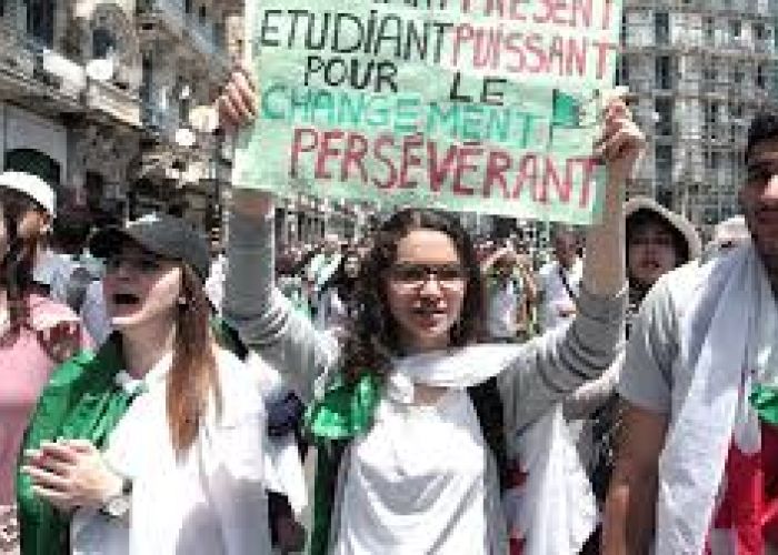 Ils renouent avec les rendez-vous du mardi: des centaines d'étudiants ont marché à Alger