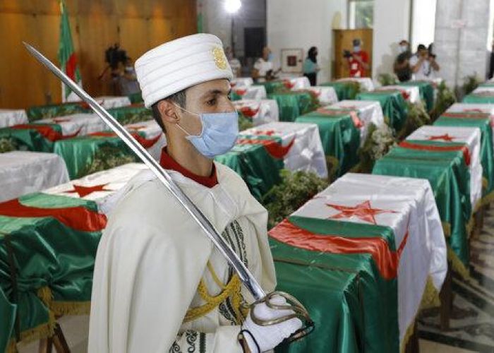  Rapatriement des crânes des chouhada: Abdelaziz Djerad salue le rôle crucial des chercheurs Farid Belkadi et Brahim Senouci 