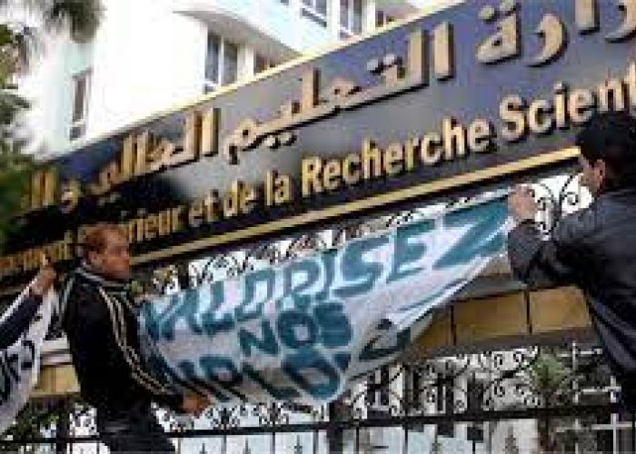  Traitements, salaires et inégalités que subissent les enseignants-chercheurs en Algérie