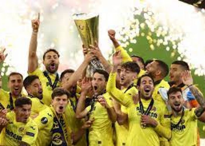 Villarreal triomphe en finale de la C3 : le ‘’Sous marin jaune’’ torpille Manchester et signe une première historique ; De Gea assassine les siens