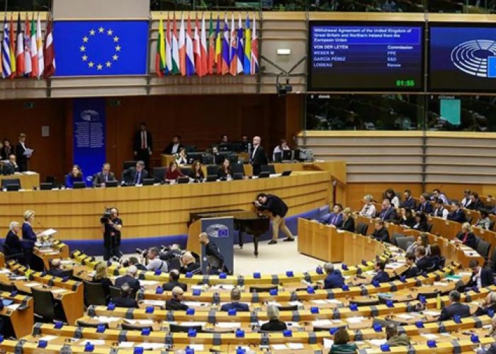  Résolution du parlement européen : la classe politique continue crier à " l’ingérence" et dénonce " la politique de deux poids et deux mesures"