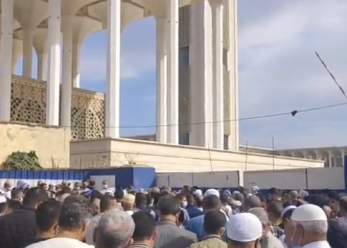 Forte affluence de fidèles pour la première prière du vendredi à la nouvelle grande mosquée d'Alger