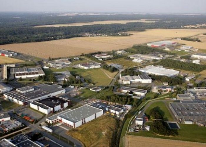 Zones industrielles : Djerad annonce une réorganisation