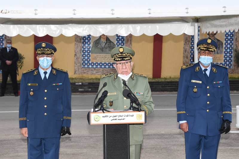 MDN : Installation du général-major Abdelaziz Houam dans ses fonctions de commandant des Forces Aériennes (Vidéo)