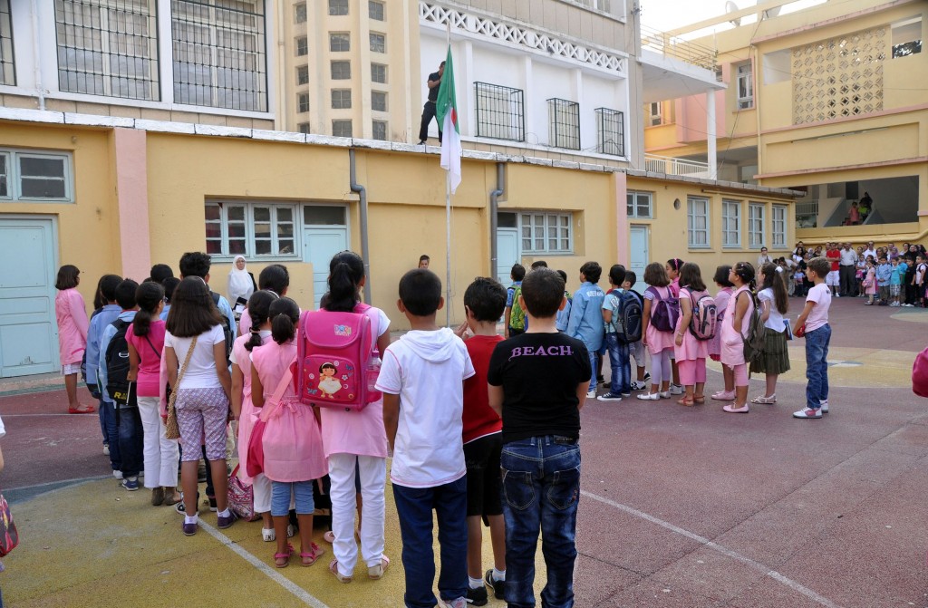 Covid-19 : Pour faire face à la flambée épidémique, suspension des cours dans les établissements scolaires pour dix jours à compter du jeudi 20 janvier