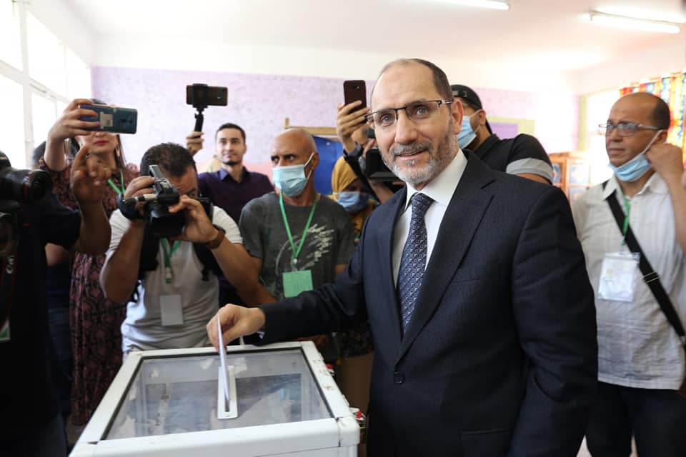 Législatives: Abderazak Makri revendique la victoire des listes de son parti en Algérie et dans l'émigration