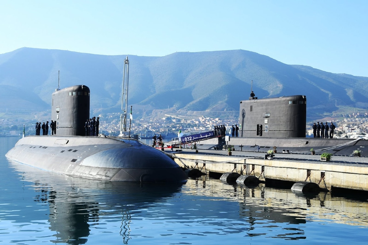 Un sous-marin israélien pourchassé par la marine algérienne