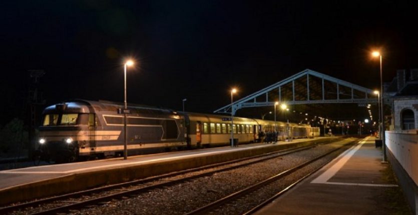 Transports ferroviaires : reprise des liaisons des trains de nuit à couchette à partir de dimanche.