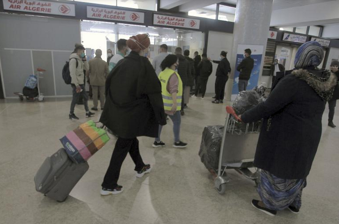 Les détenteurs des passeports diplomatiques dispensés du confinement dans les hôtels