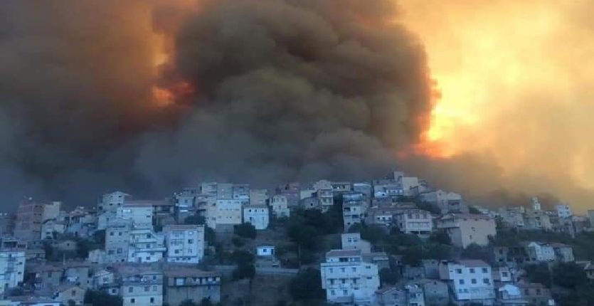 25 morts dans les incendies de Tizi Ouzou et Béjaia : Le MDN revoit ses chiffres à la hausse