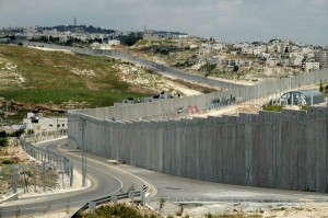 Mur de séparation israélien : La Cisjordanie sera privée de 22% de ses terres