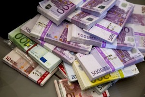 Une banque étrangère impliquée dans un vaste transfert illicite de devises vers l’étranger